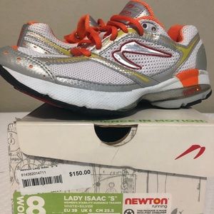 Newton women’s athletic shoe size 8 w/ free socks!
